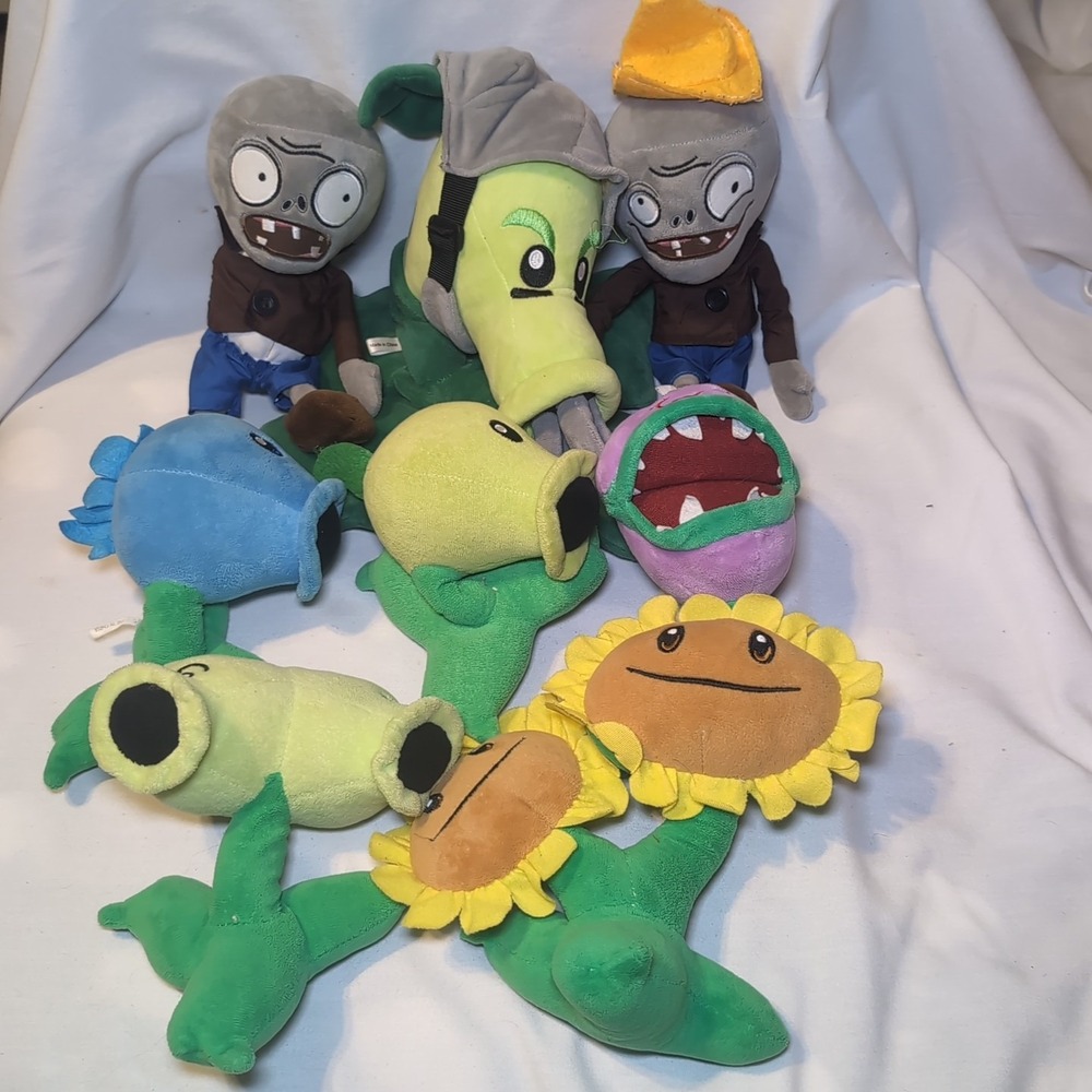 8x PVZ Plants Vs Zombies Plush Lot 6"-12"